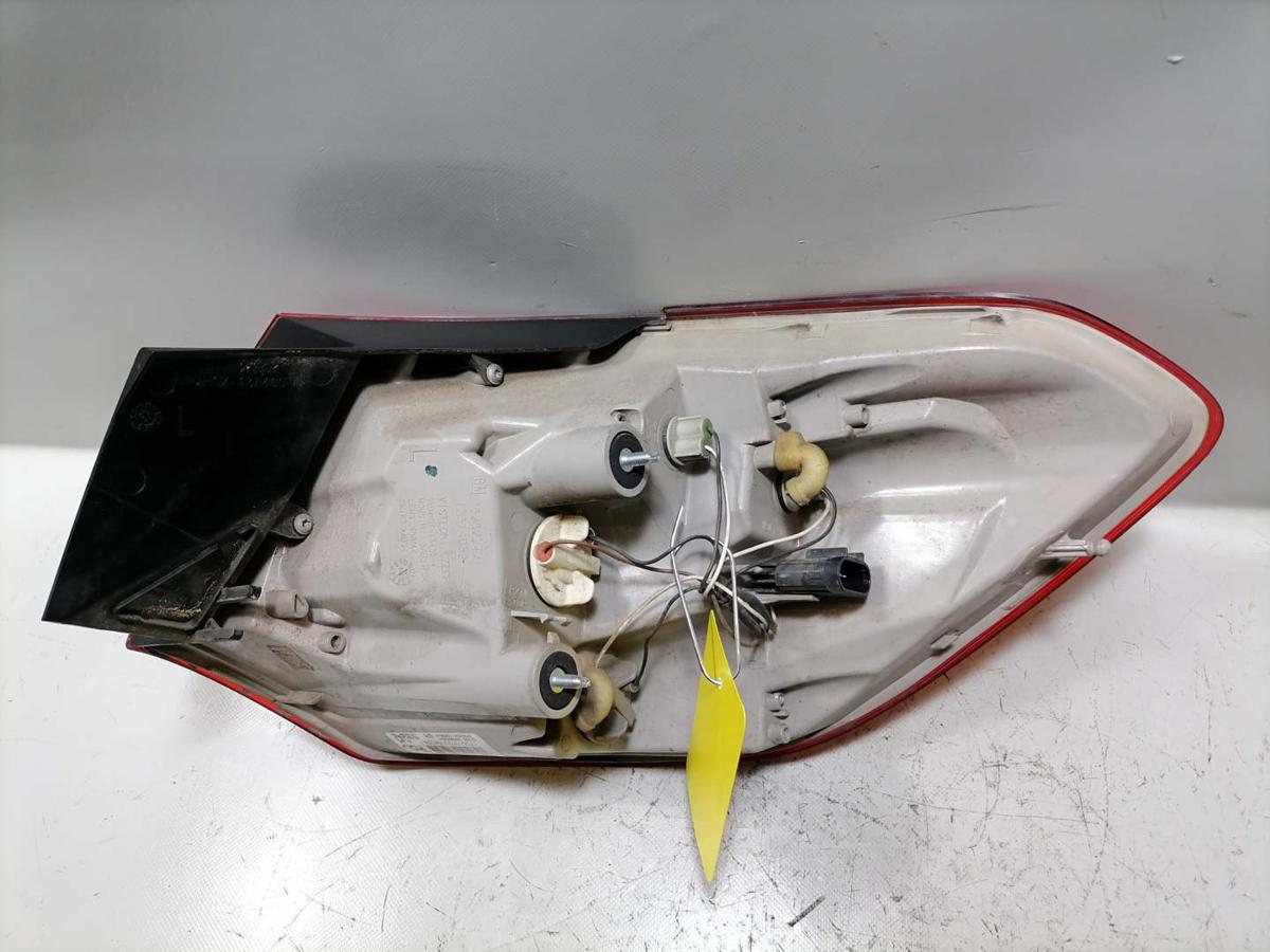 Opel Astra J original R&uuml;cklicht R&uuml;ckleuchte Schlussleuchte links au&szlig;en Kombi Bj.2013